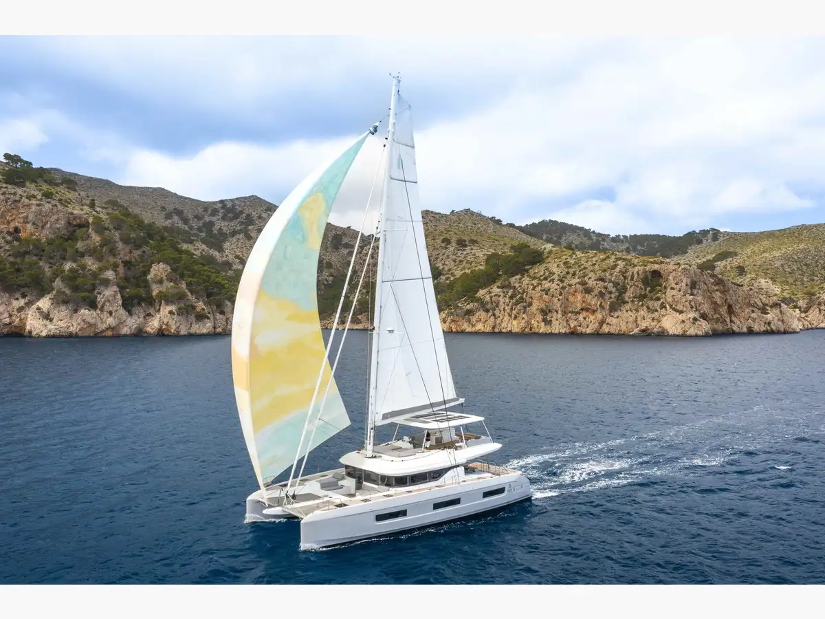 LAGOON 60