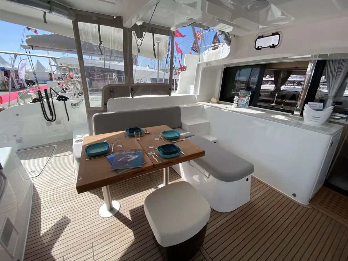 LAGOON 46