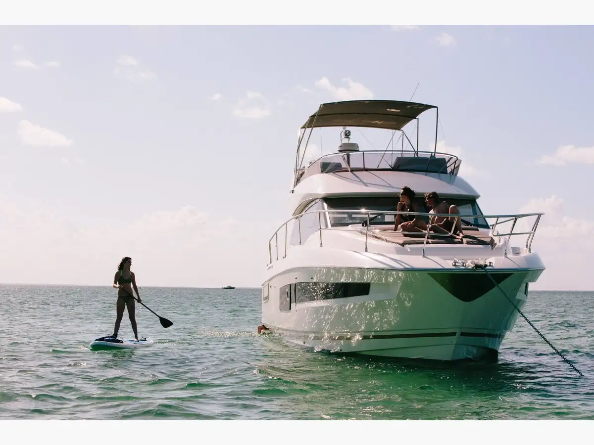 PRESTIGE 460 FLY