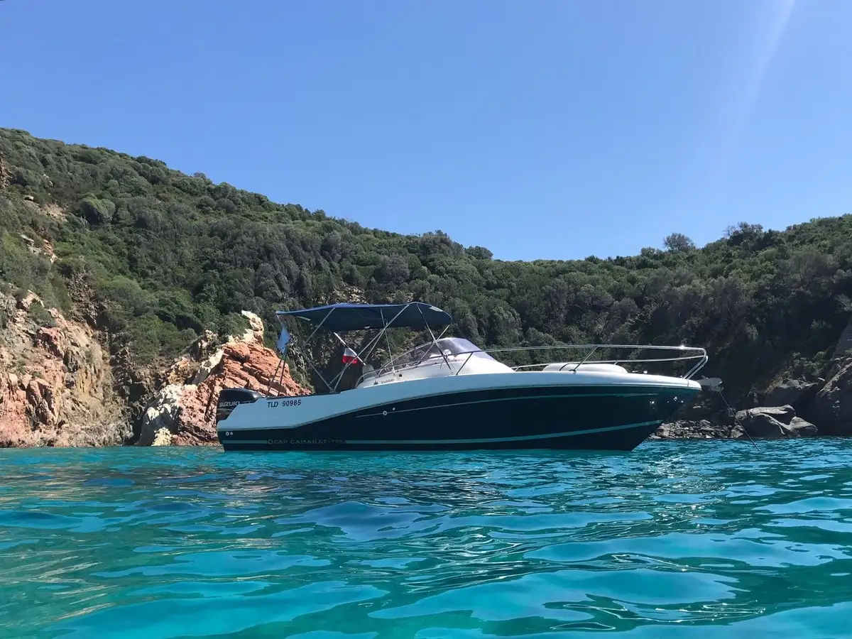 CAP CAMARAT 755 WA