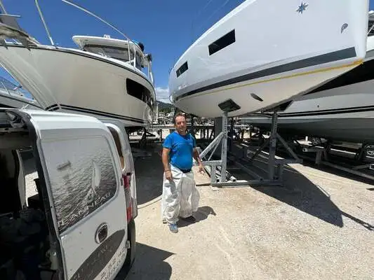 Hivernage et entretien bateau � Hy�res et Saint-Rapha�l 
