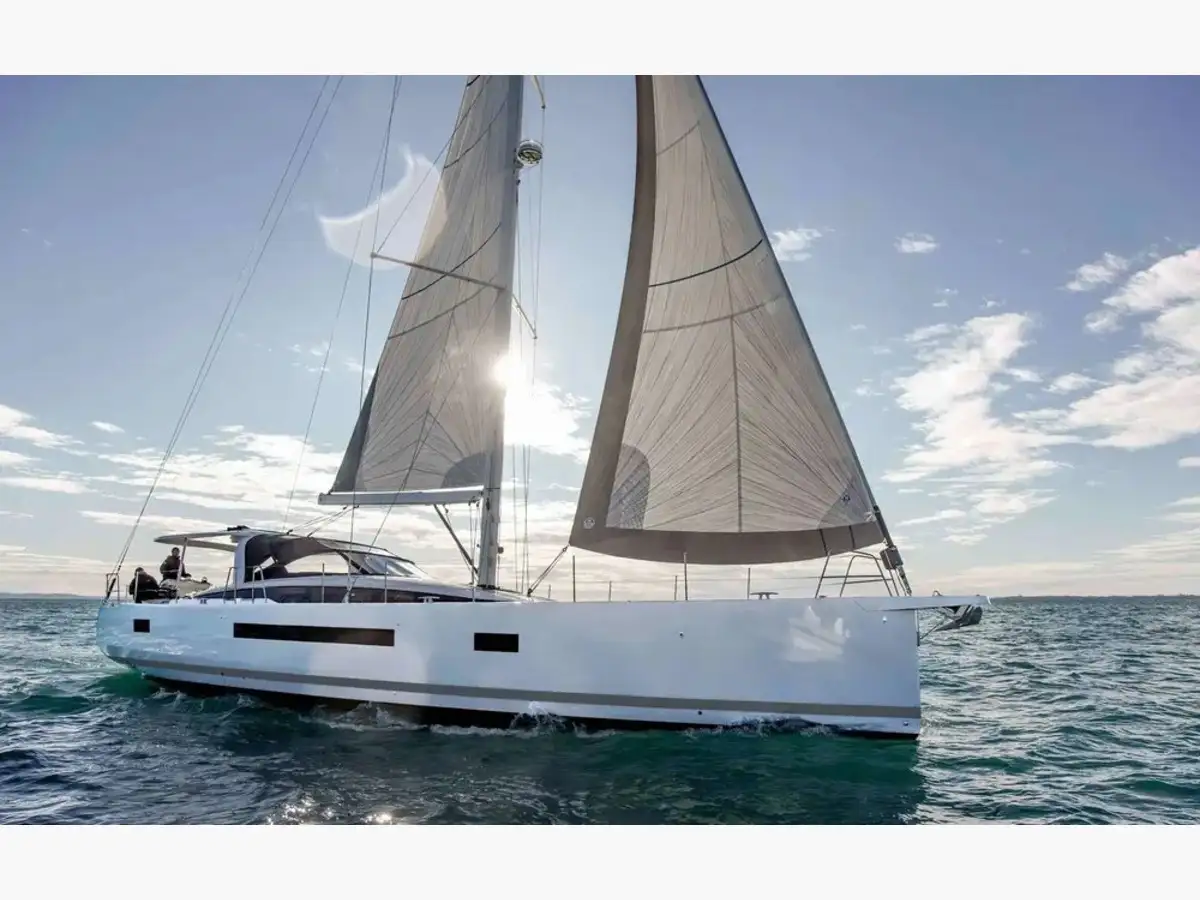 Jeanneau 65