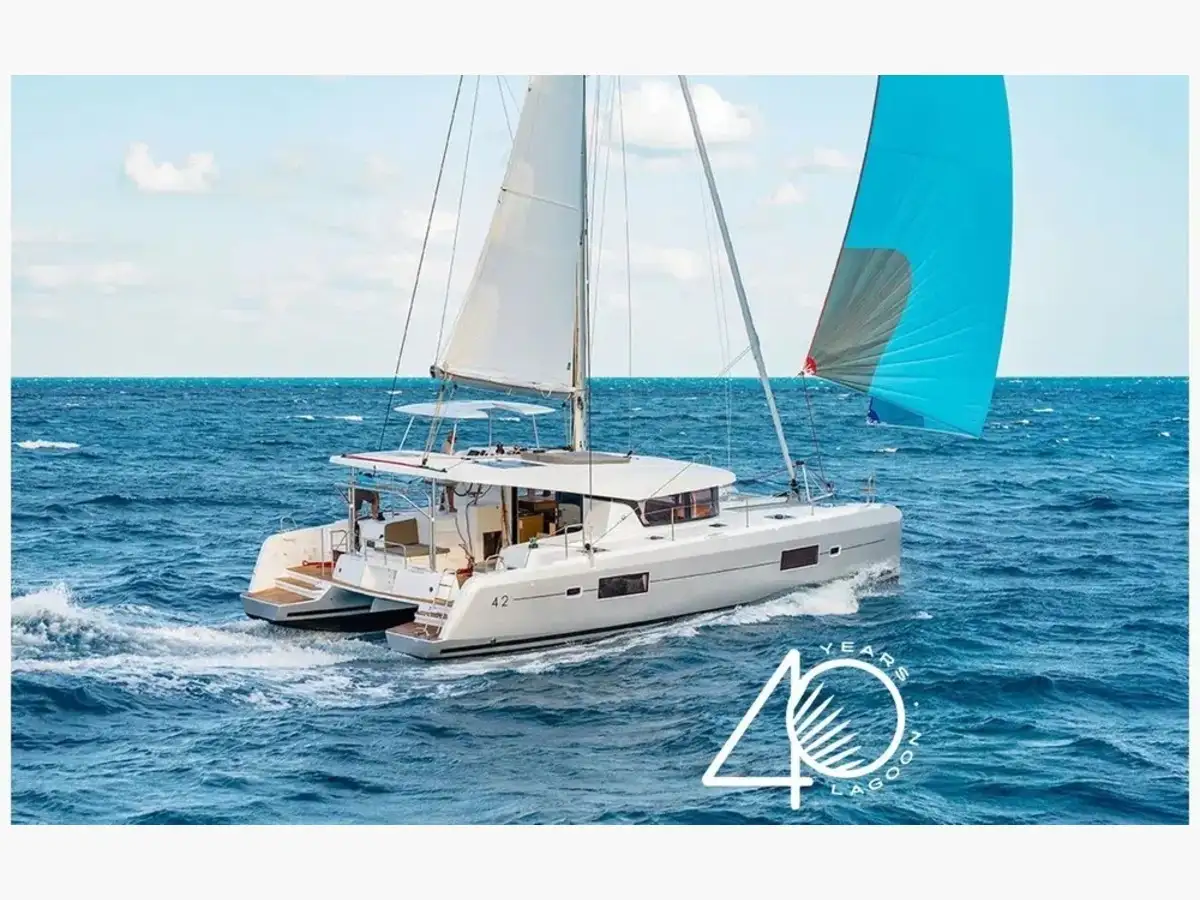 Lagoon 42