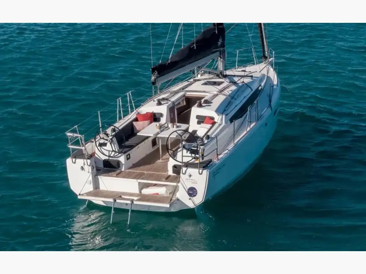 Sun Odyssey 380
