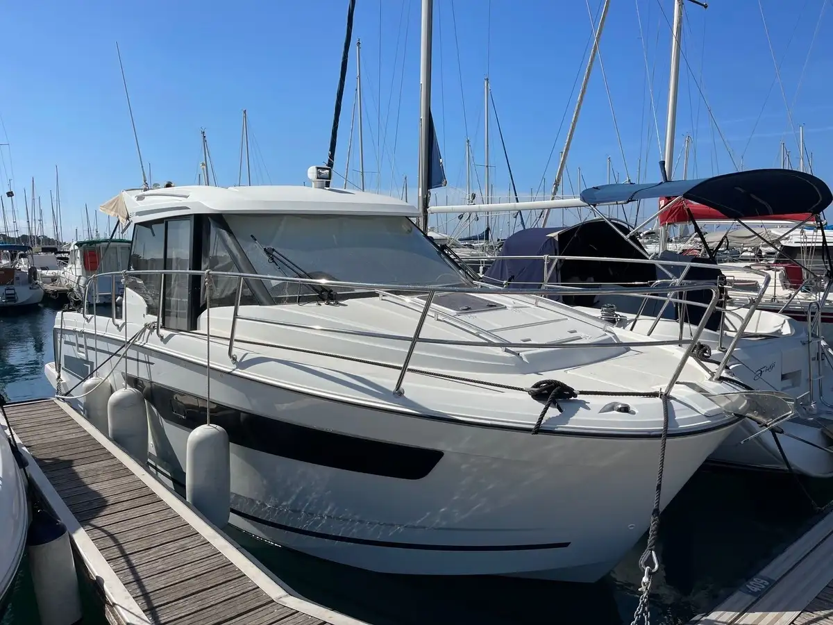 MERRY FISHER 895