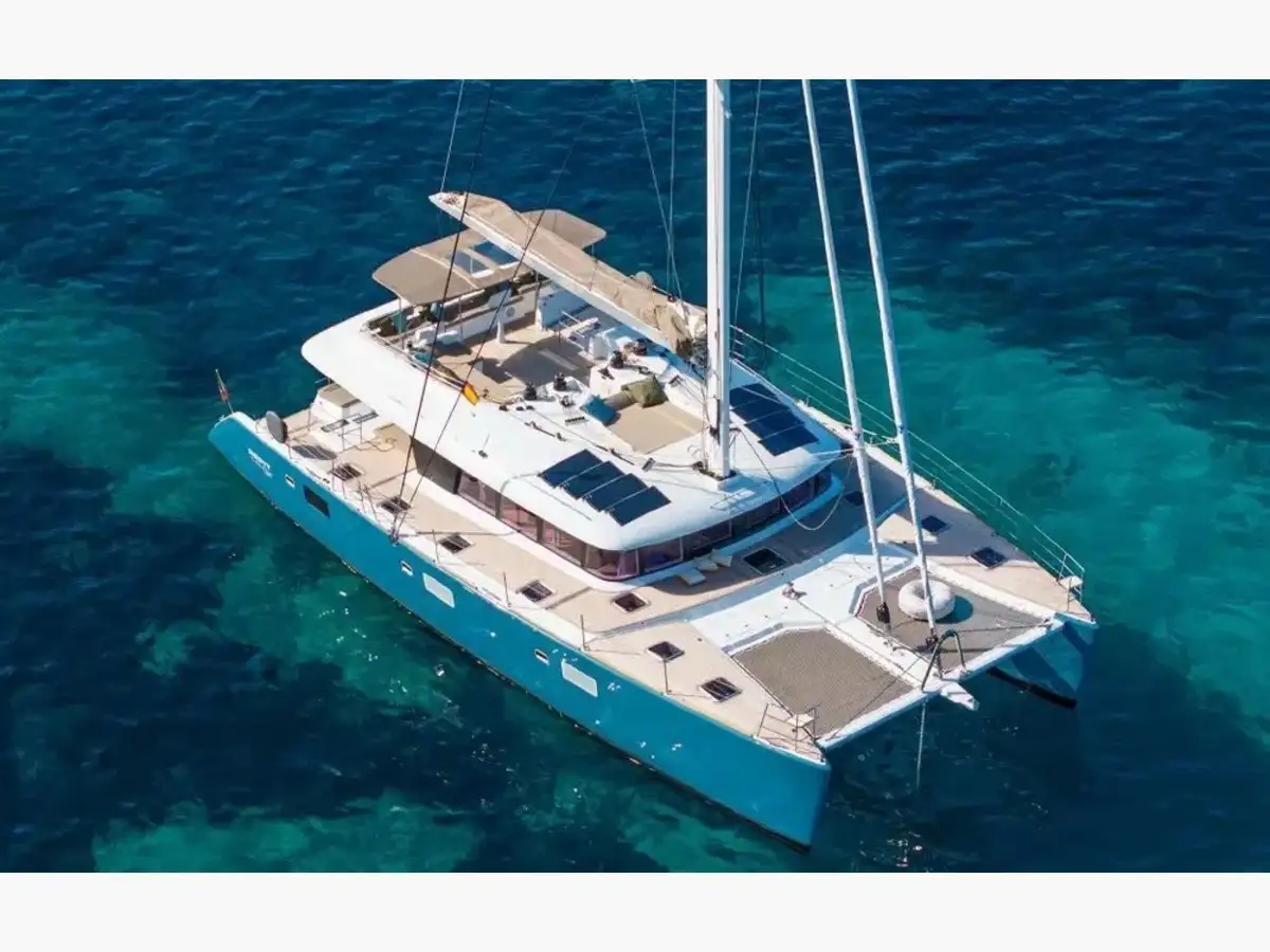 Lagoon 620