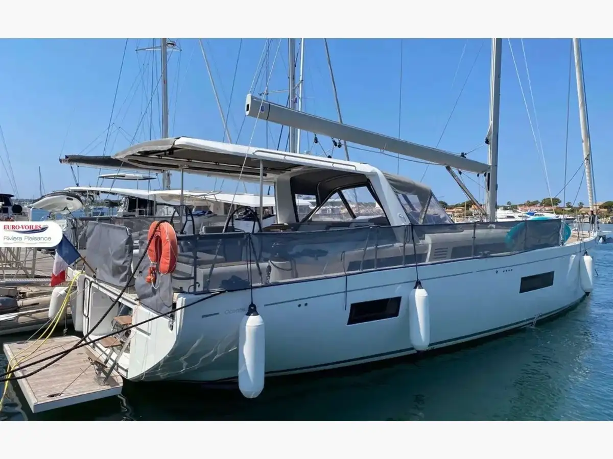 Oceanis 60