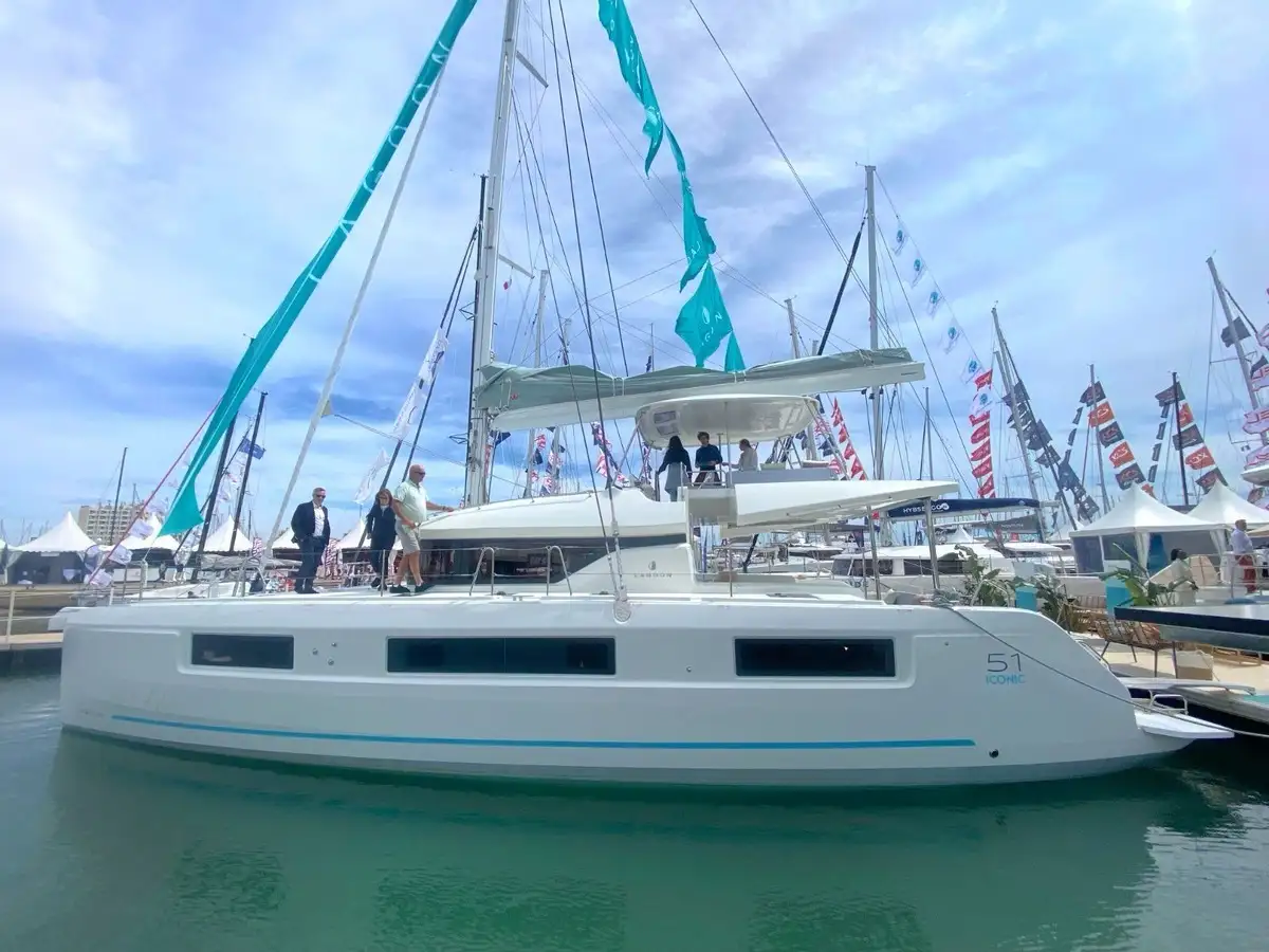 LAGOON 51