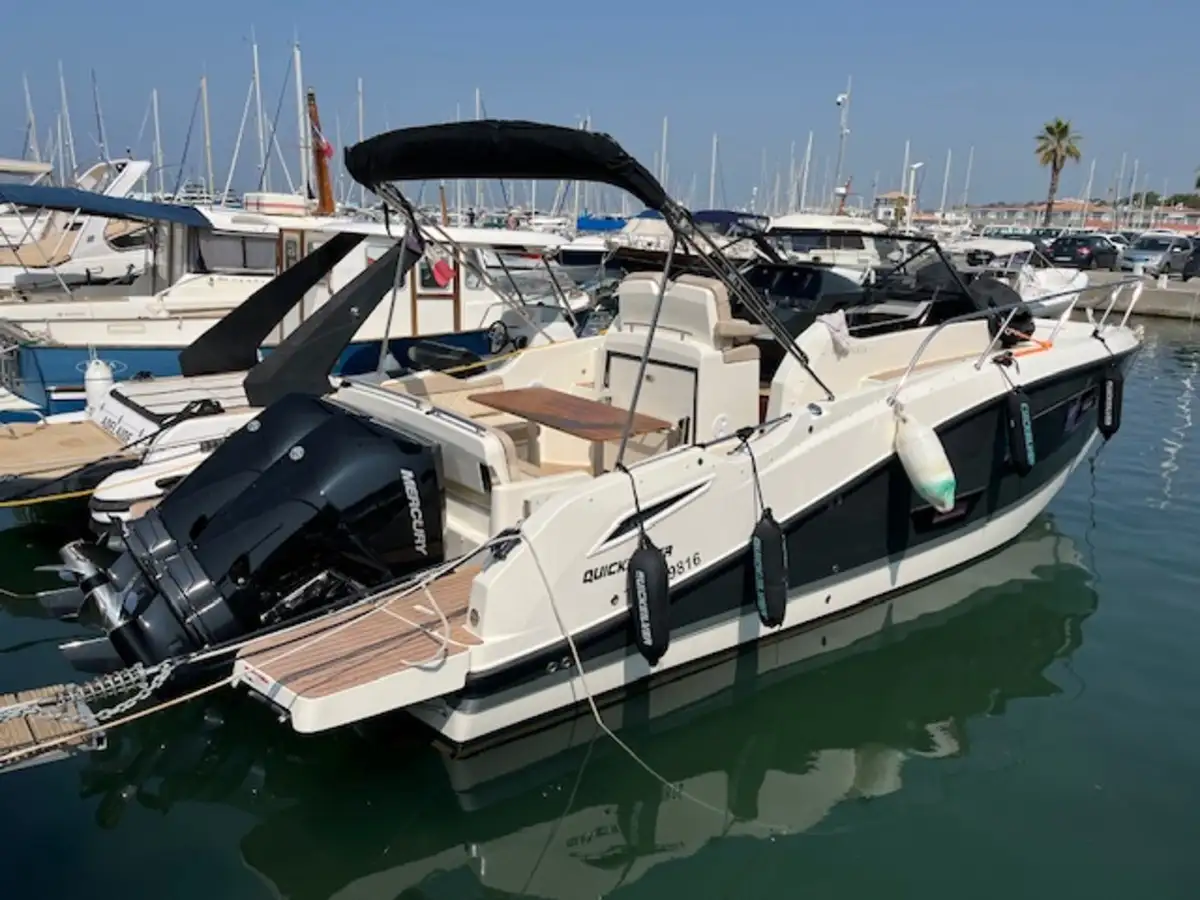 QUICKSILVER 875 SUNDECK
