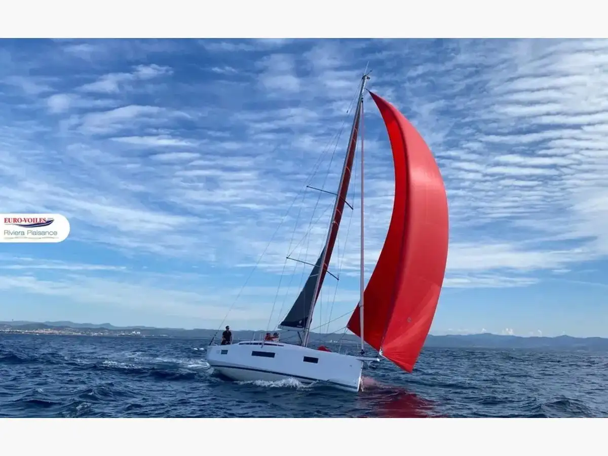 Sun Odyssey 415