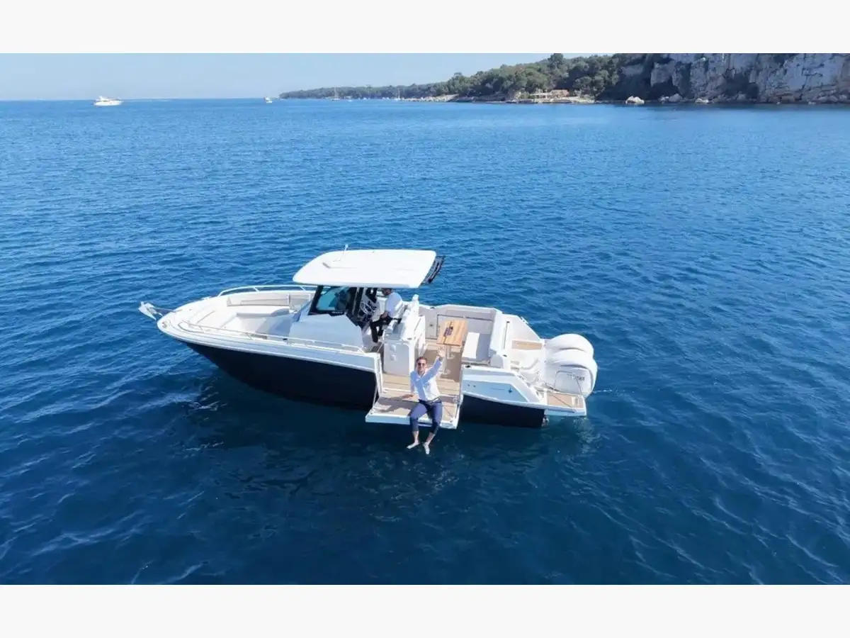 Cap Camarat 9.0 CC