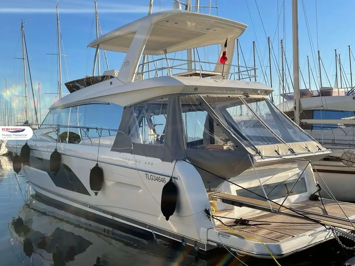 PRESTIGE 590 FLY
