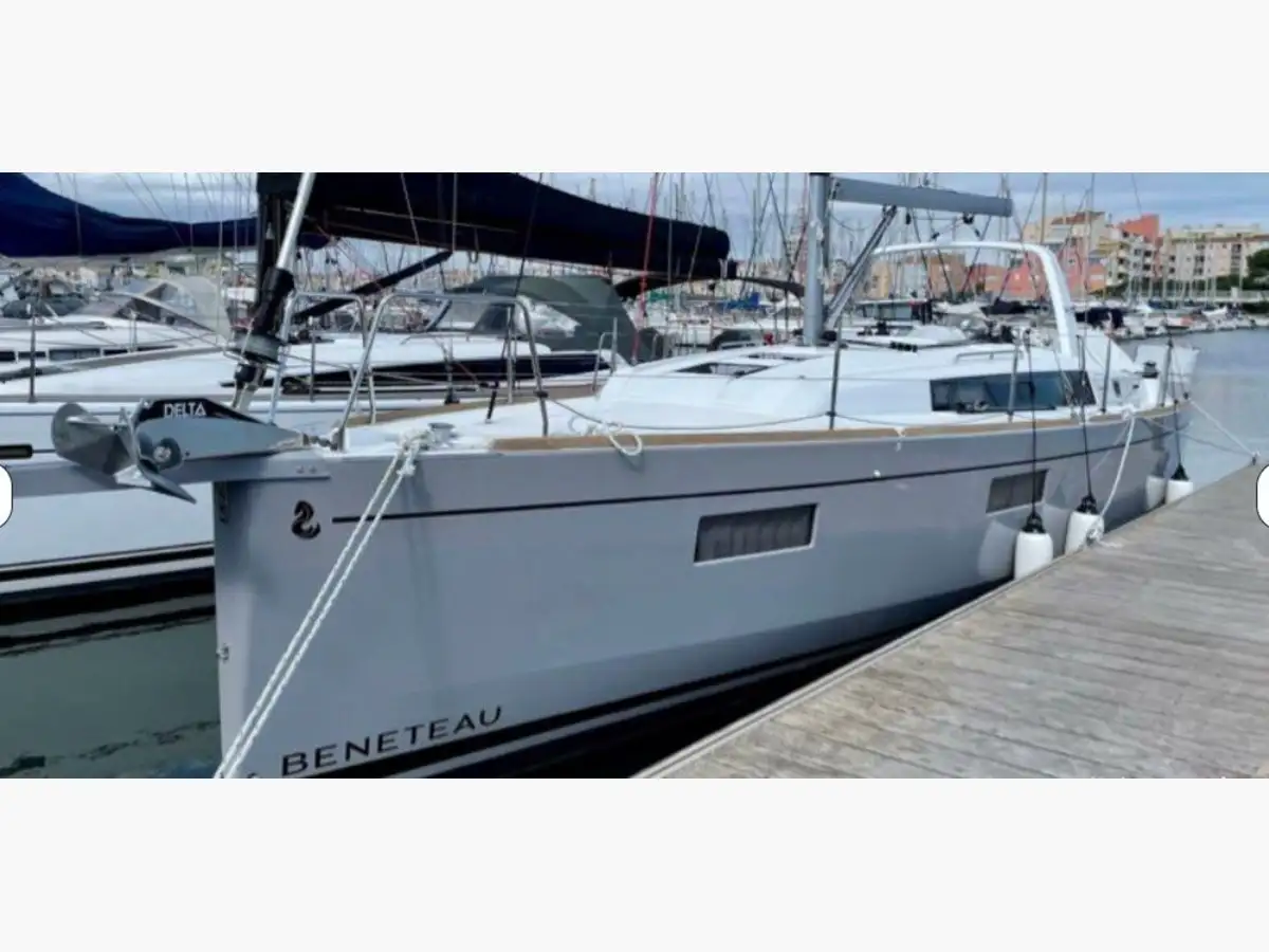 OCEANIS 38.1