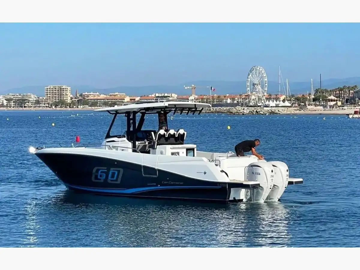 Cap Camarat 10.5 CC
