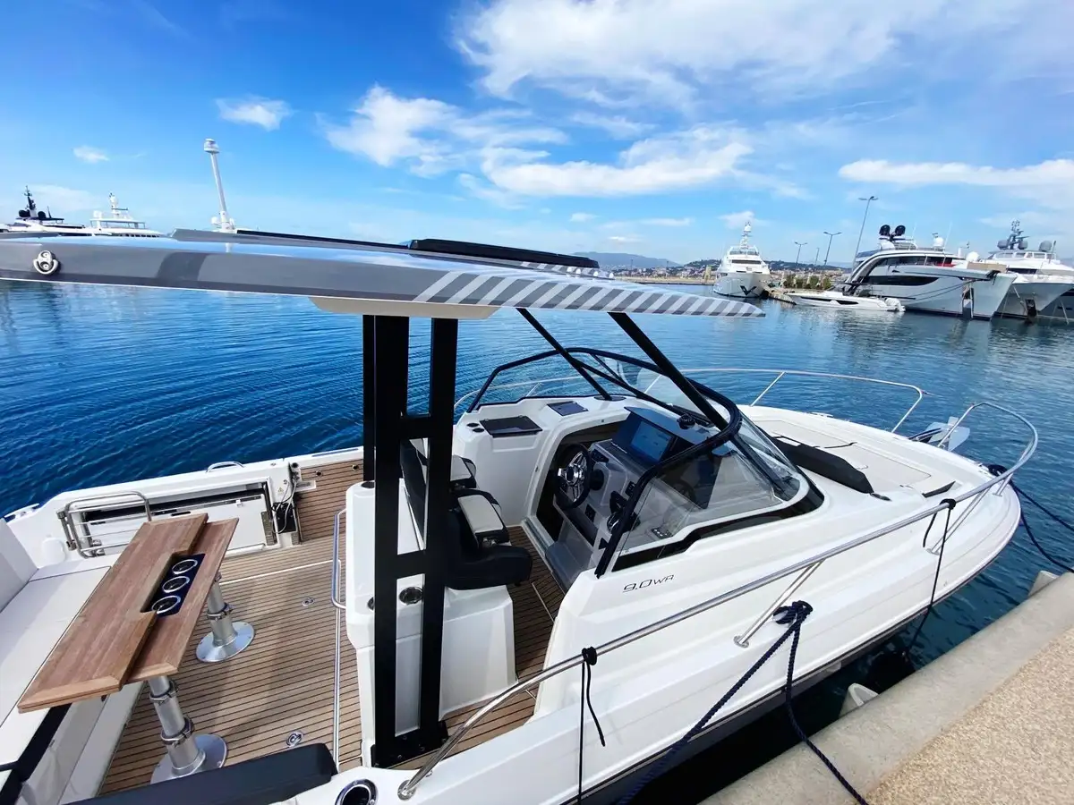 CAP CAMARAT 9.0 WA S�rie 2