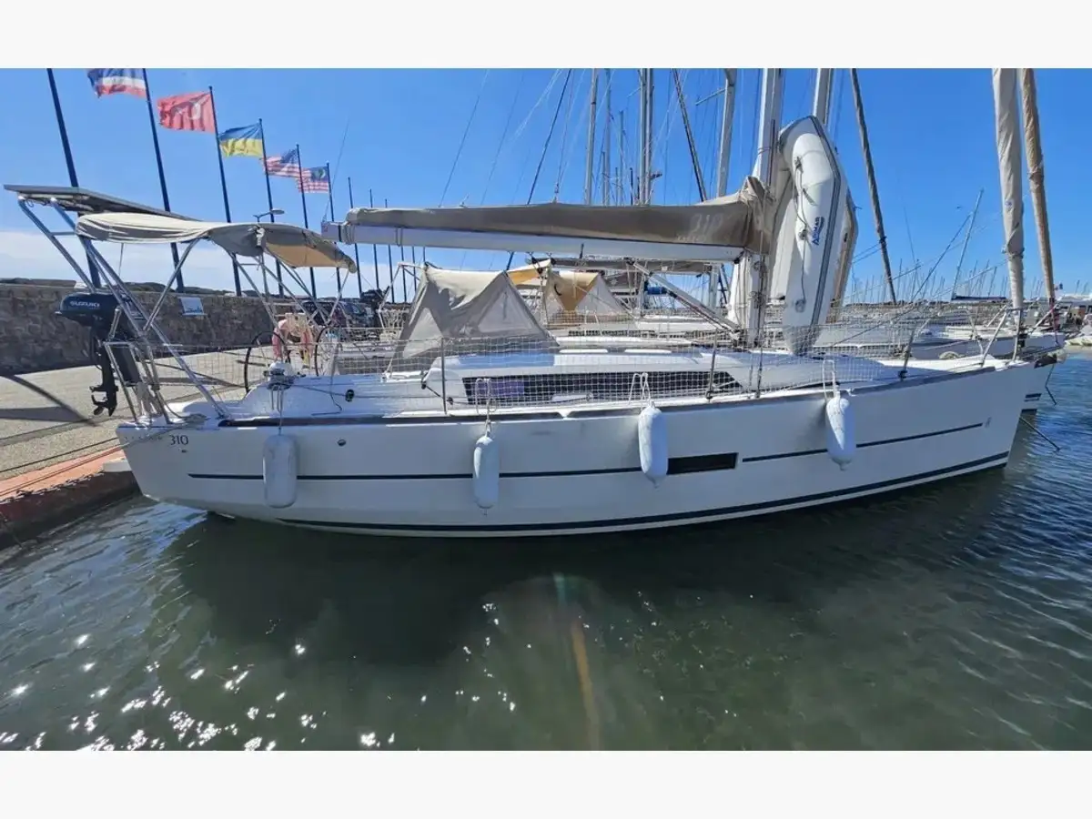 Dufour 310