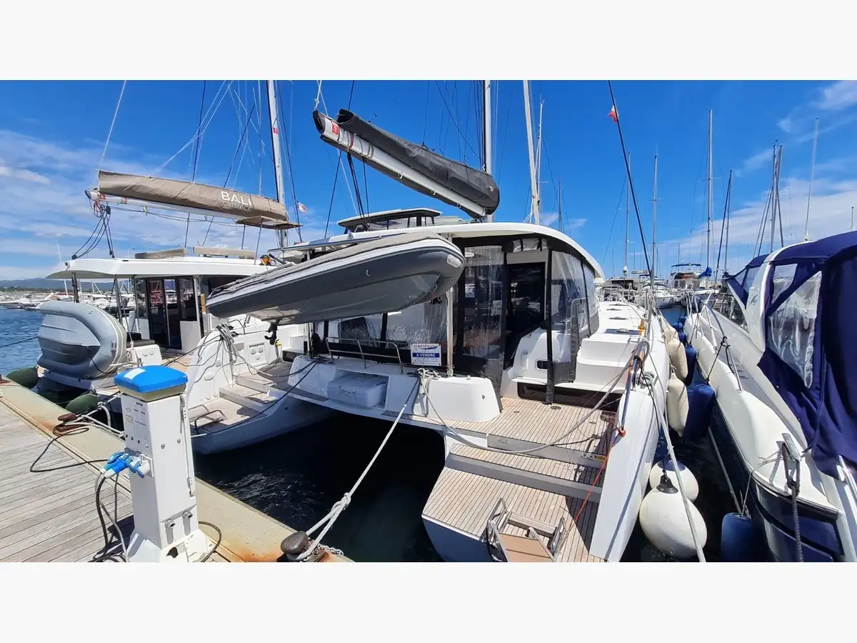LAGOON 42