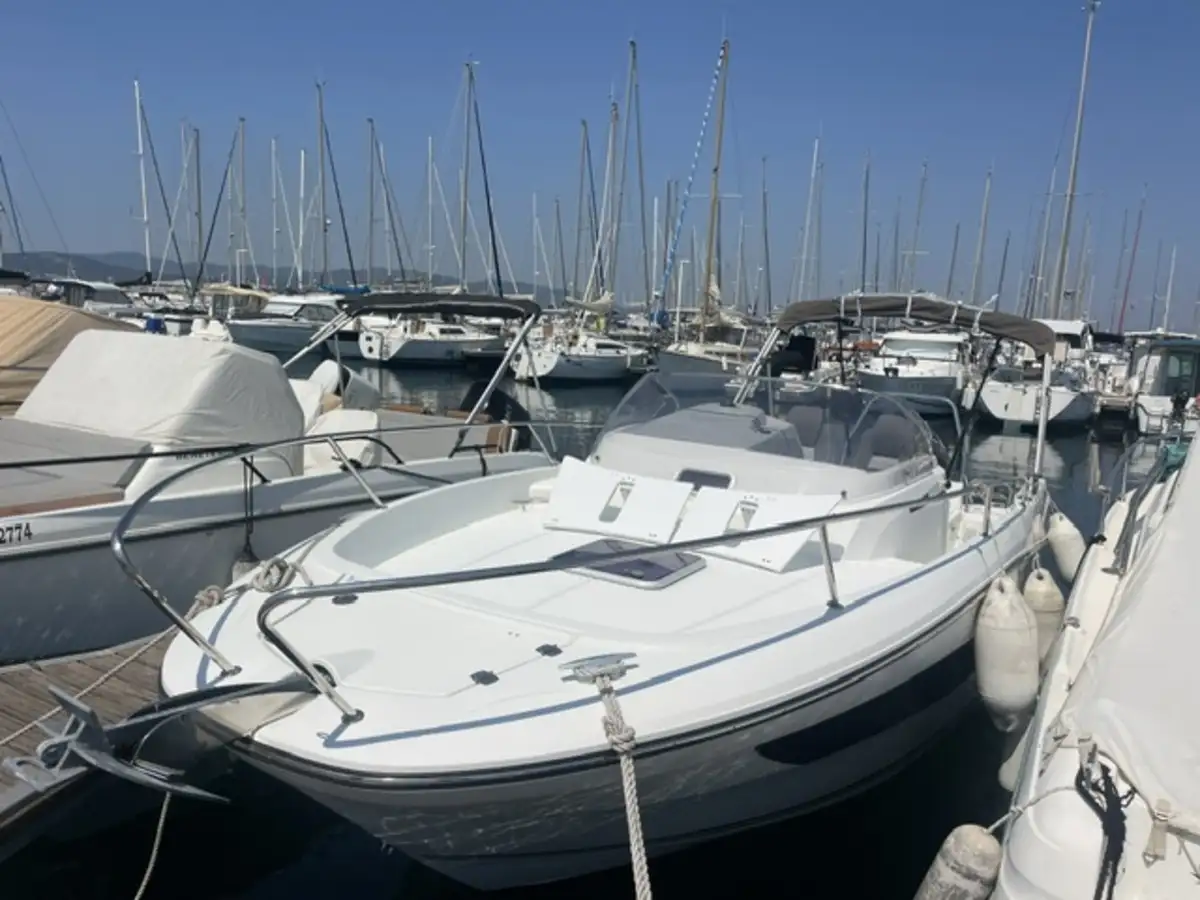 CAP CAMARAT 7.5 WA S�rie 2