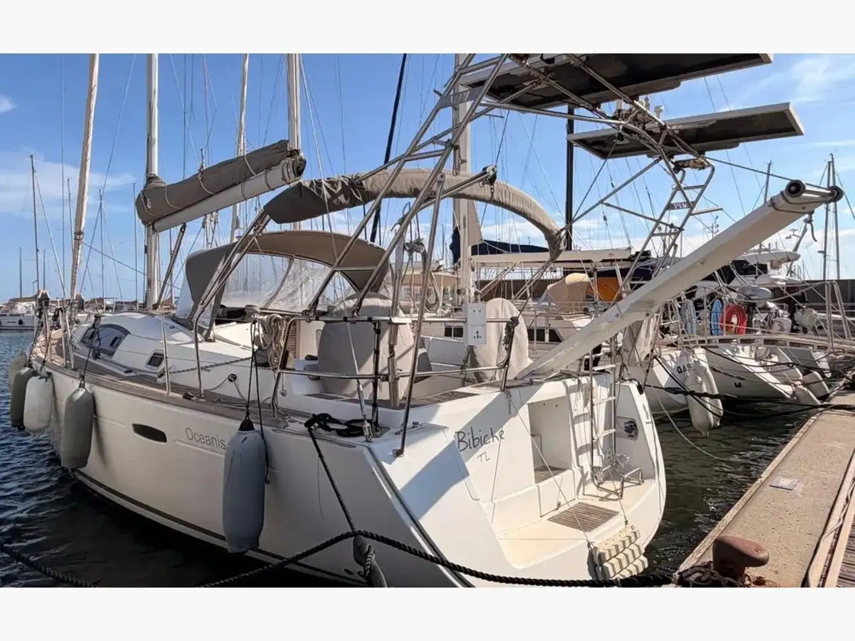 Oceanis 43